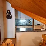 Les Combettes D Et E By Interhome